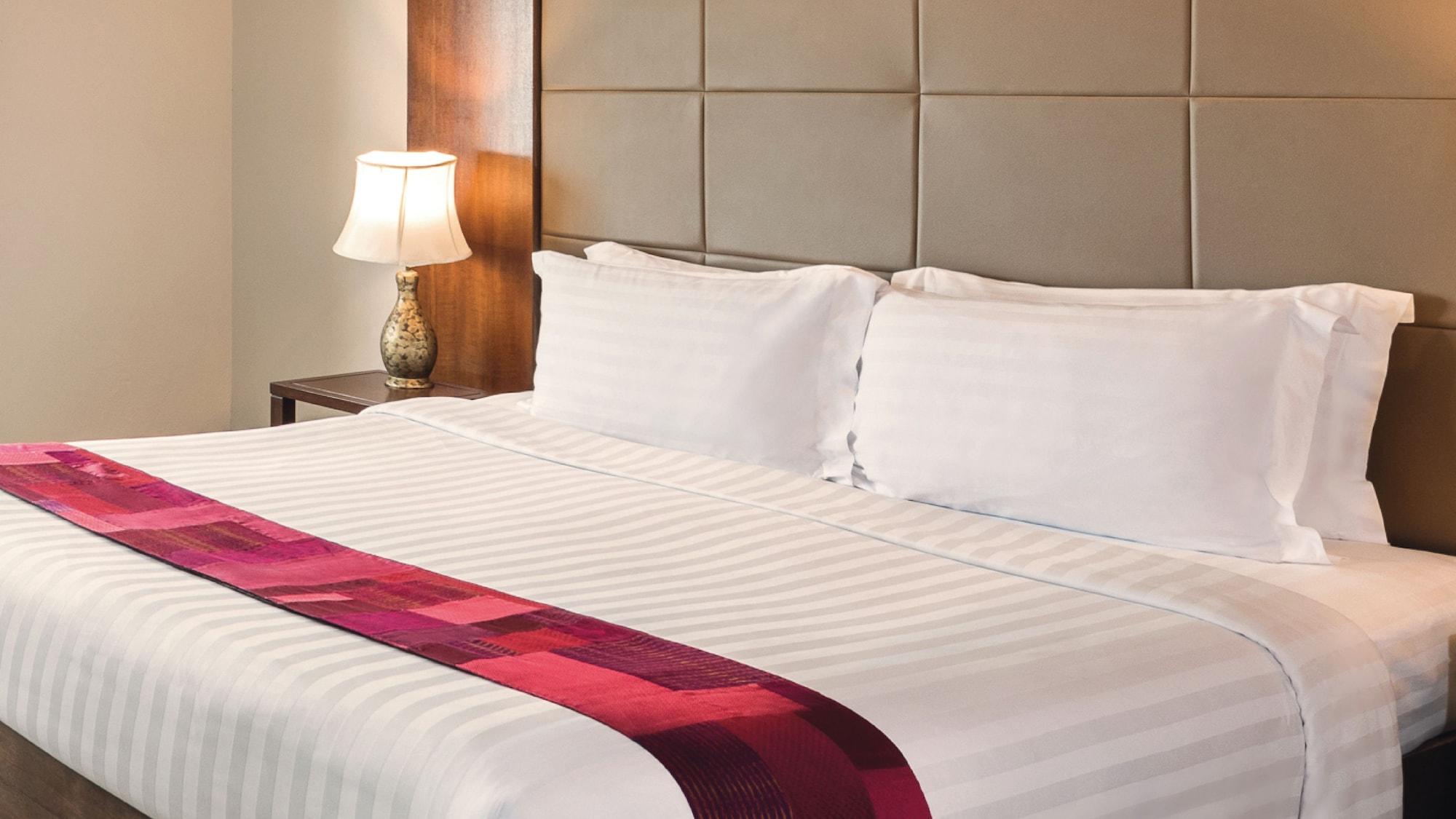 Movenpick Suriwongse 4* Чиангмай