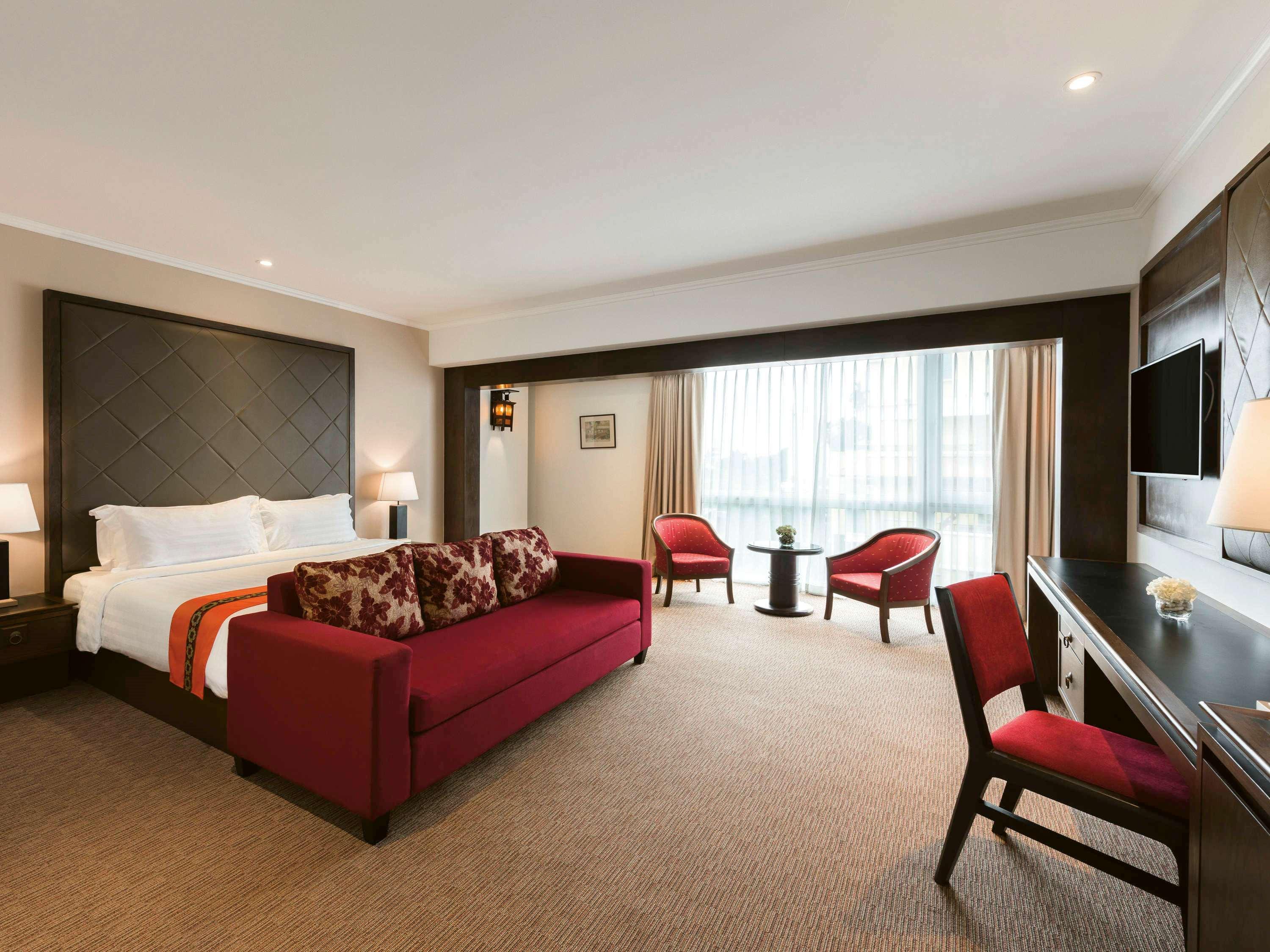 Movenpick Suriwongse Отель 4*