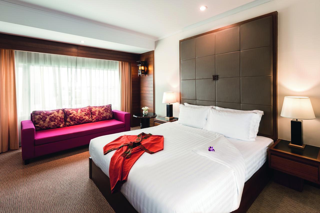 Movenpick Suriwongse Отель Чиангмай