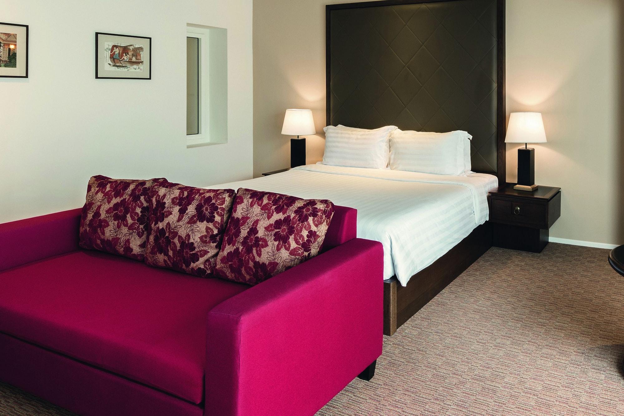 เมอเวนพิค สุริวงศ์ 4* เชียงใหม่