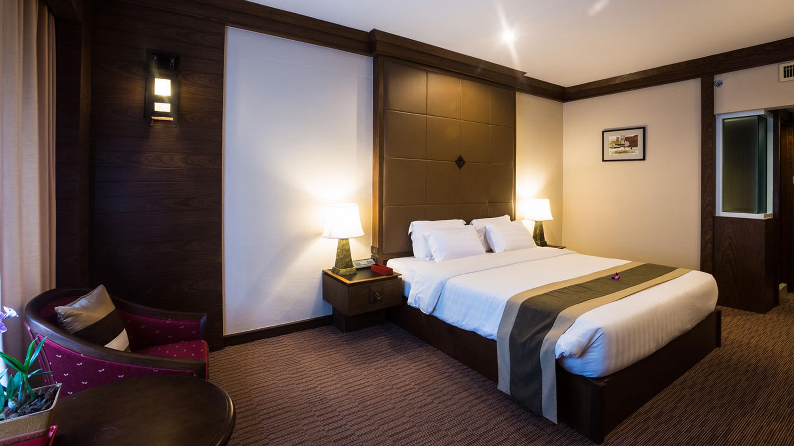 เมอเวนพิค สุริวงศ์ 4*